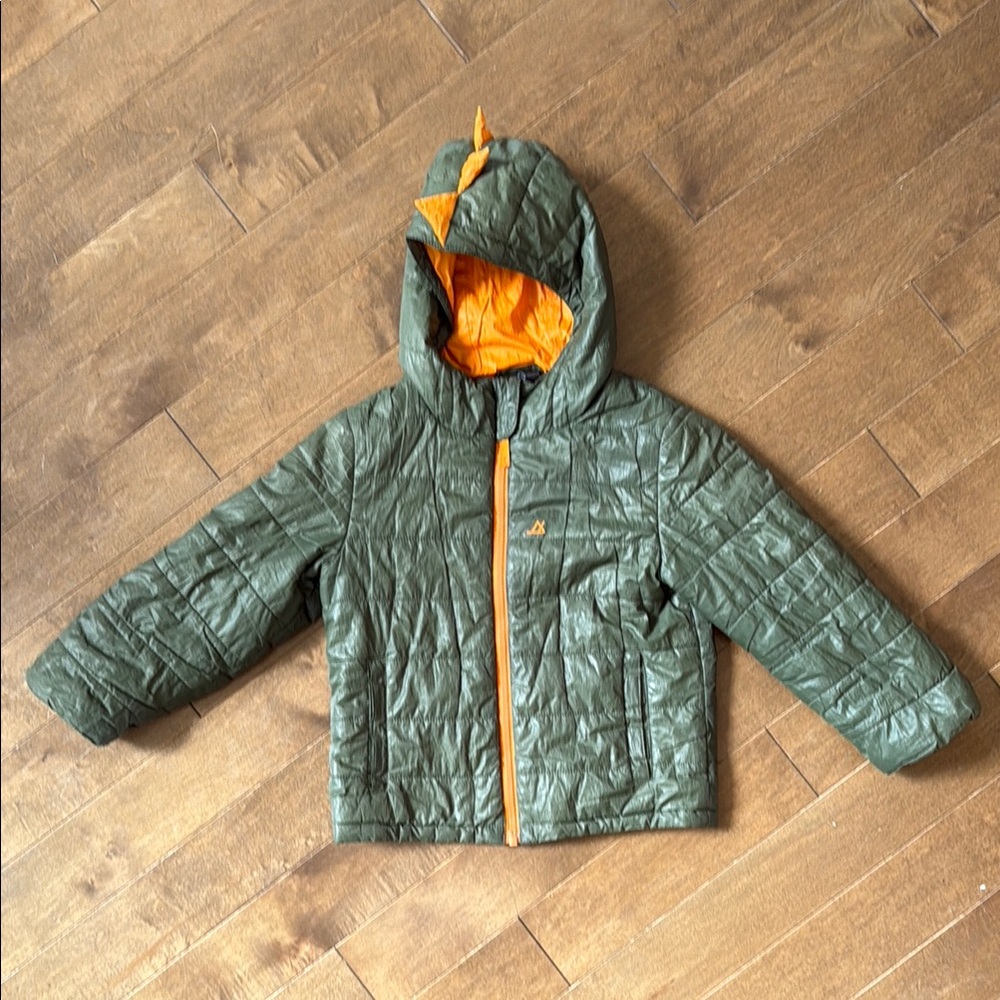 Kids Green Dinosaur Hooded Jacket. 5T. GUC.